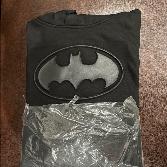 GAP NWT MARVEL SHIRT SET! Batman, Superman T-shirt and Batman hoodie! Brand New! - Picture 11 of 13